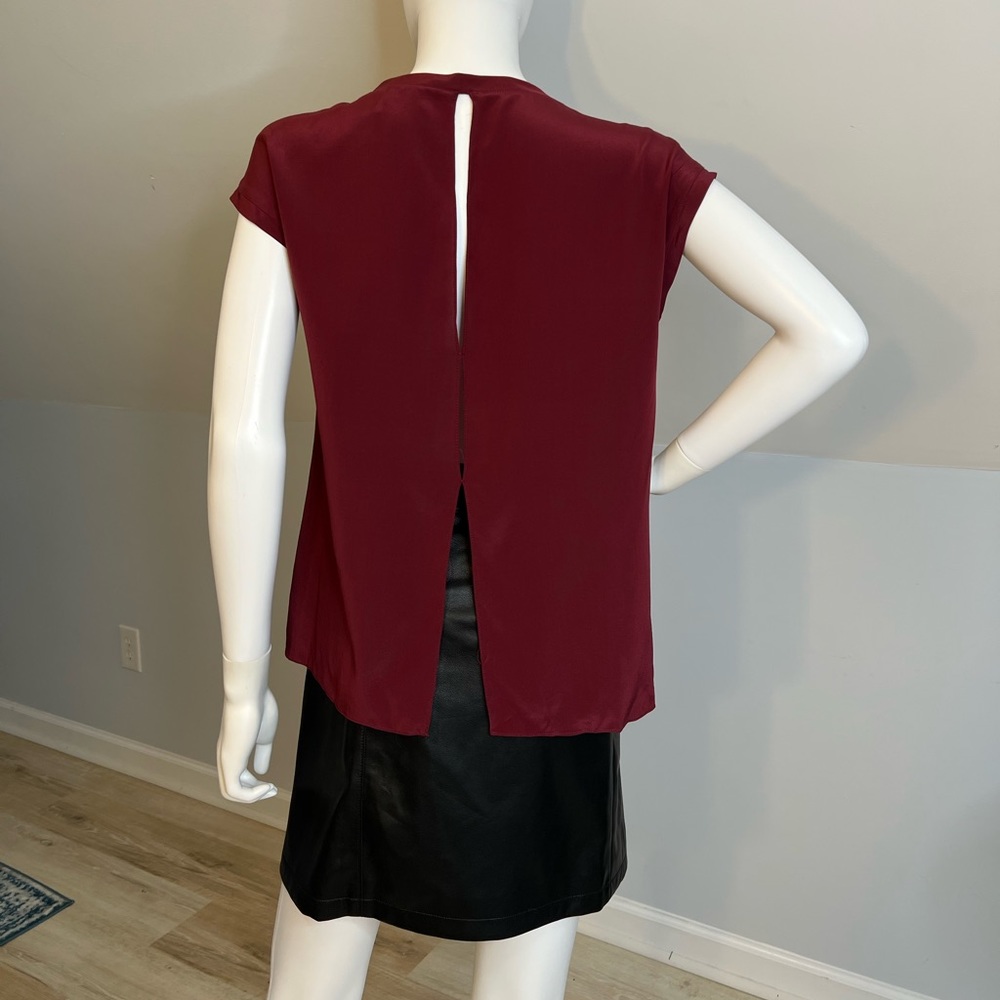 Sandro Paris Burgundy 100% Silk Open Back Cap Sleeve Blouse Sz 1 Small Workwear - Picture 8 of 9